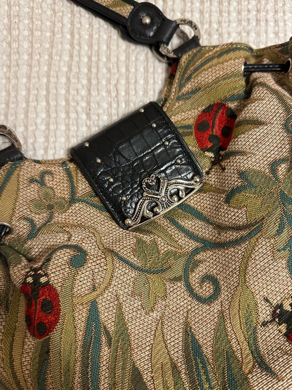 Vintage Ladybug Embroidered Canvas Shoulder Bag Silver Hardware - Picture 3 of 14